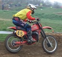 La course des anciennes de Tilly sur Seulles