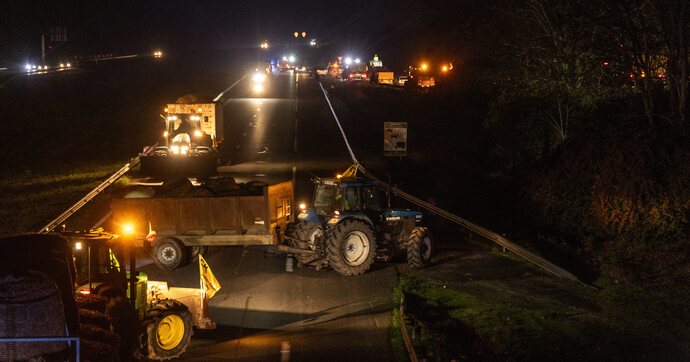 Un grave accident sur l’autoroute A63, pourtant fermée à cause des manifestations des agriculteurs