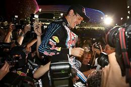 GP d'Abu Dhabi : Vettel inaugure, Webber et Button assurent le spectacle