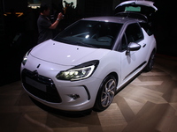 DS 3 restylée : light - Vidéo en direct du salon de Paris 2014