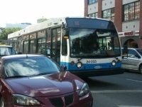 Les Canadiens réclament davantage de transports en commun