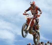 MX 2 : Marvin Musquin remporte déja la première manche