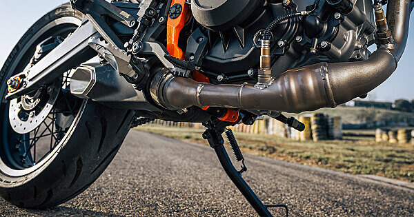 Un nouveau rappel pour les moyennes cylindrées KTM, cette fois pour un problème de béquille