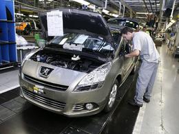 PSA a produit en France trois fois plus de voitures que Renault en 2011