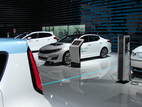 Kia Optima T-Hybrid Concept: "plombée" - En direct du Salon de Paris 2014