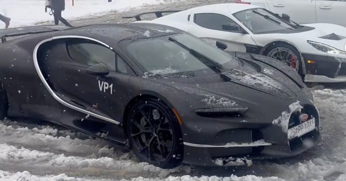 La Bugatti Tourbillon prise dans la tempête en pleins tests de développement