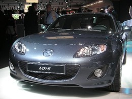 Mazda MX-5 restylé: plus sportif?