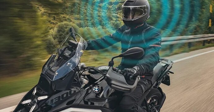 Le silence à moto n’est plus un rêve : schuberth dégaine le premier casque ANC de l’histoire