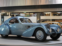 Vidéo - Rétromobile 2012 comme si vous y étiez : la collection Peter Mullin présente une Bugatti de 40 millions de dollars !
