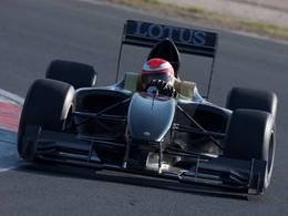 La Lotus Type 125 roule avec Jean Alesi au volant