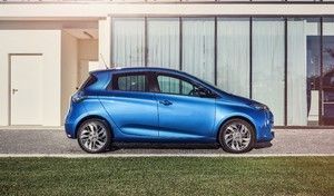 Ventes : la Zoé booste toujours le marché des électriques, record pour les hybrides rechargeables