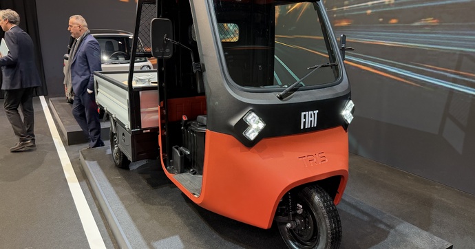 Comment ne pas trouver mignon le nouveau Fiat Tris, cet utilitaire électrique à trois roues ? - En direct du salon de Bruxelles 2026