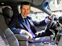 Le responsable de la communication de Tesla passe chez Aston Martin