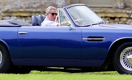 L'Aston du Prince Charles roule au vin blanc !