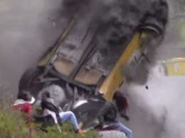 Italie : les spectateurs d'un rallye échappent de peu au crash
