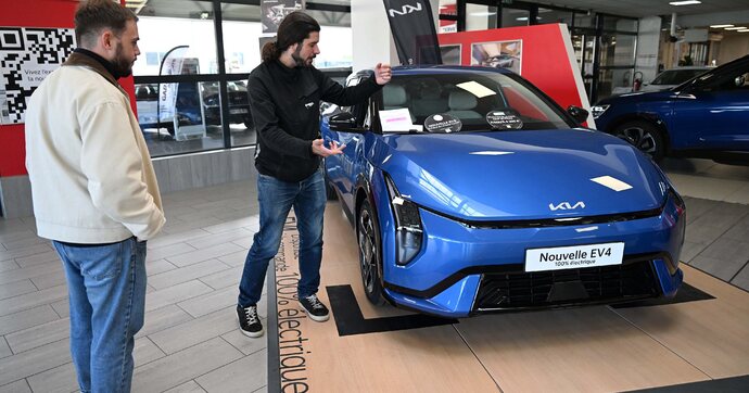 Photo d'illustration pour l'article: Le leasing social des voitures électriques a profité aux Français ruraux plutôt qu’aux citadins