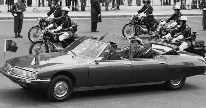 A Rétromobile, DS Automobiles espère capitaliser sur l’image des Citroën du président de la République française