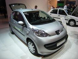 Stand Peugeot : les 106 et 107 Electric