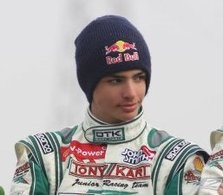Carlos Sainz Junior sur les traces de ... Vettel !