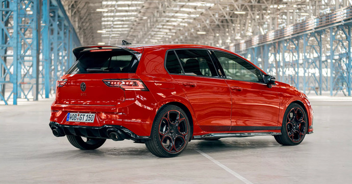 La plus performante des Volkswagen Golf GTI sera à Rétromobile 2026, avec toutes ses ancêtres