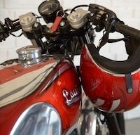 Reportage: Louis-Moto revisite le Honda Dominator avec une prépa façon Café Racer