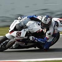 Superbike - BMW: Leon Haslam a une fracture