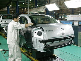 PSA progresse deux fois plus vite que le marché en Chine