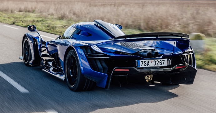 Au fait, c’est quoi ce « Ultimate Supercar Garage » qui ouvre ses portes le 29 janvier 2026 à côté de Rétromobile ?