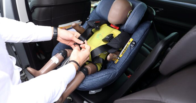 Deux enfants sur trois toujours mal attachés en voiture