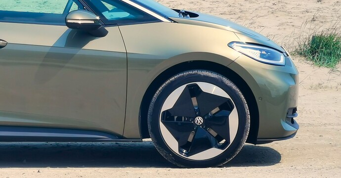 Voitures électriques : quel constructeur a donc soufflé à Tesla en 2025 la couronne du plus gros vendeur européen ?