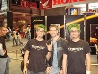 Uncommonmenfrommars : Punk-Rock, Moto et Stunt
