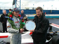 Mike Conway signe chez Honda