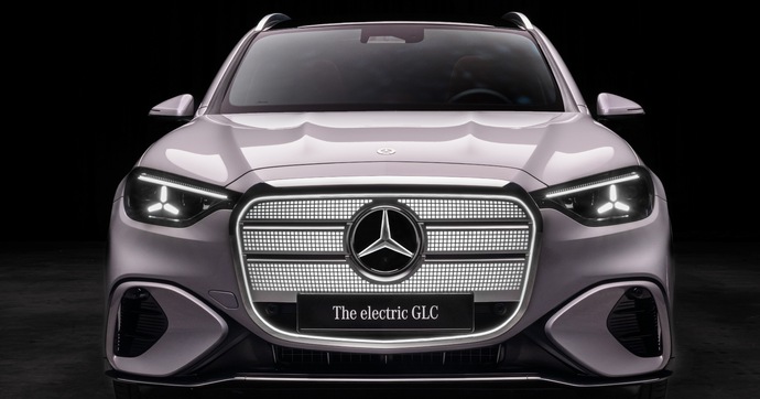 Depuis qu’ils proposent enfin des voitures électriques crédibles, BMW et Mercedes rencontrent le succès sur cette technologie