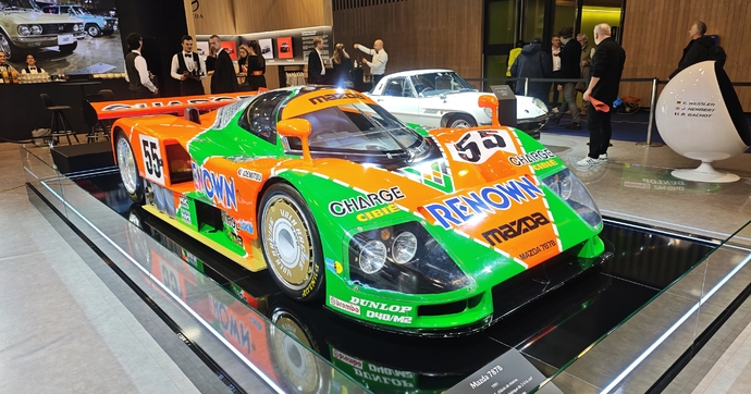 Mazda met le moteur rotatif à l’honneur au salon Rétromobile 2026. La 787B victorieuse au Mans est là !