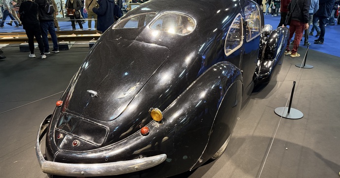 La mort de Jean Bugatti et la Seconde Guerre Mondiale ont empêché la superbe Bugatti Type 64 d’exister