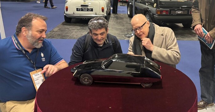 Photo d'illustration pour l'article: La mystérieuse Citroën du stand Caradisiac à Rétromobile