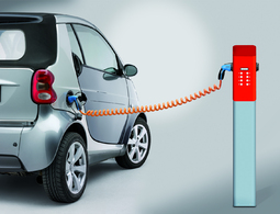 Véhicules électriques : une prise de recharge européenne développée