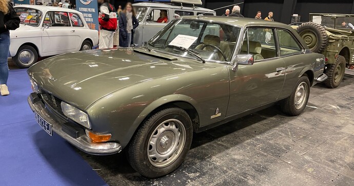 Rétromobile 2026 - les bonnes affaires à moins de 30 000 € en vidéo : Peugeot 504 Coupé V6