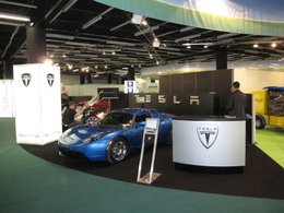 Le Tesla Roadster, une bombe électrique au Pavillon Vert