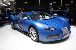Bugatti Veyron Bleu Centenaire, célébration colorée