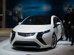 L’Opel Ampera hybride récompensée