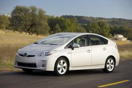 La Toyota Prius III décroche le Grand Prix Auto Environnement 2009 de MAAF