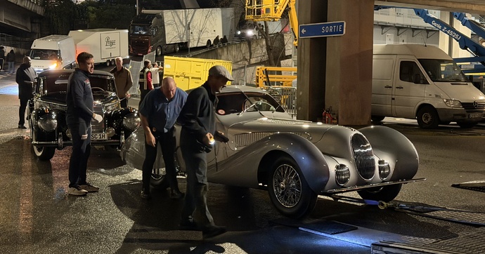 Ce qu’on croise dans les rues de Paris après Rétromobile dépasse tout ce qu’on peut imaginer