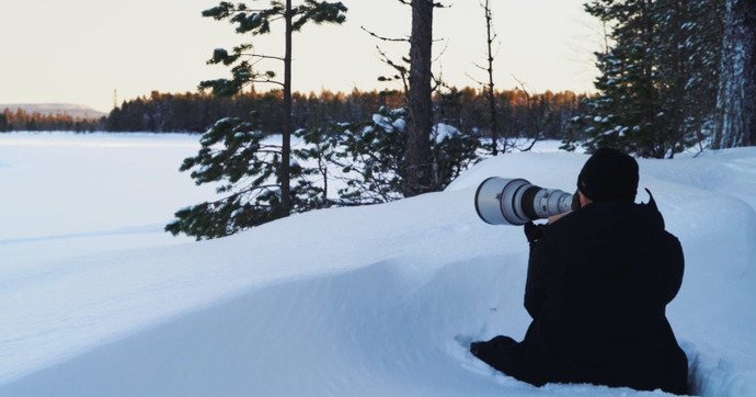 Par -40°C, ils traquent les secrets les mieux gardés des constructeurs : plongée dans l'enfer blanc des voitures du futur