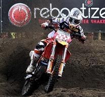 Motocross mondial : Antonio Cairoli gagne la seconde manche malgré deux chutes et une sortie de piste