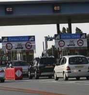 Sur des aires d'autoroute, des ateliers consacrés à l’éco-conduite