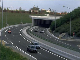 Le tunnel de l'A86 fermé à la suite d'un vol de câbles en cuivre