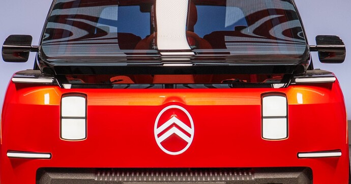 Citroën C4 : la prochaine génération incarnera-t-elle le retour de l’excentricité pour la marque aux chevrons ?