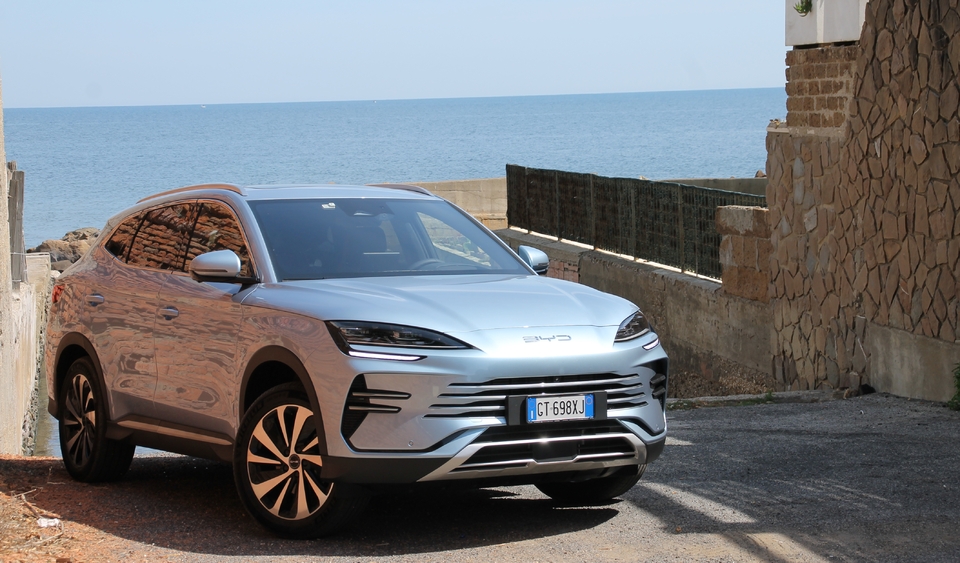BYD reveals prices for SEAL U DM-i plug in hybrid EV - Tech Digest BYD reveals prices for SEAL U DM-i plug in hybrid EV - Tech Digest