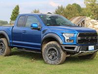 Prise en mains vidéo - Ford F-150 Raptor : ça, c'est l'Amérique !